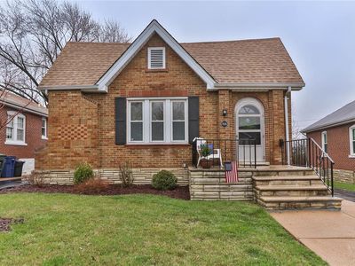 7936 Pembroke Dr, Saint Louis, MO, 63123