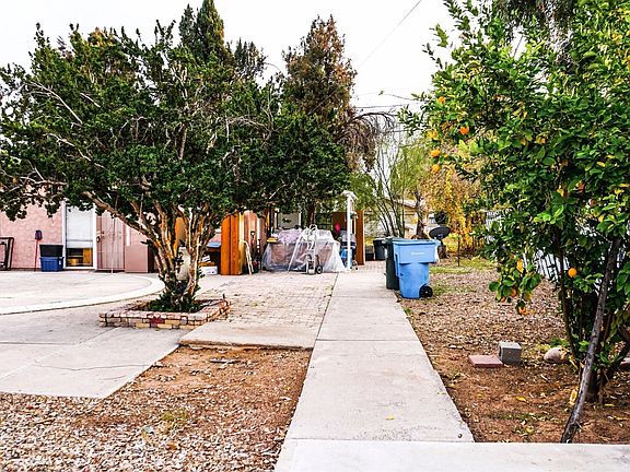 3rd image of 2615 W Morten Ave
