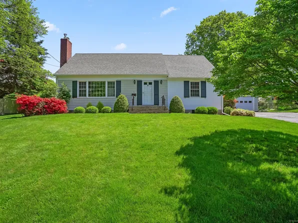 140 Daves Lane, Fairfield, CT 06890