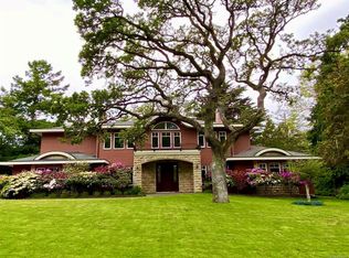 3280 Ripon Rd, Oak Bay, BC V8R 6G7