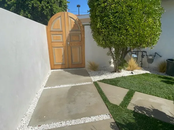 2734 San Lucas Ln #B, Costa Mesa, CA 92626