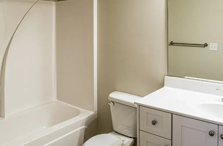 Joiner Crossing Apartments — Photo 12