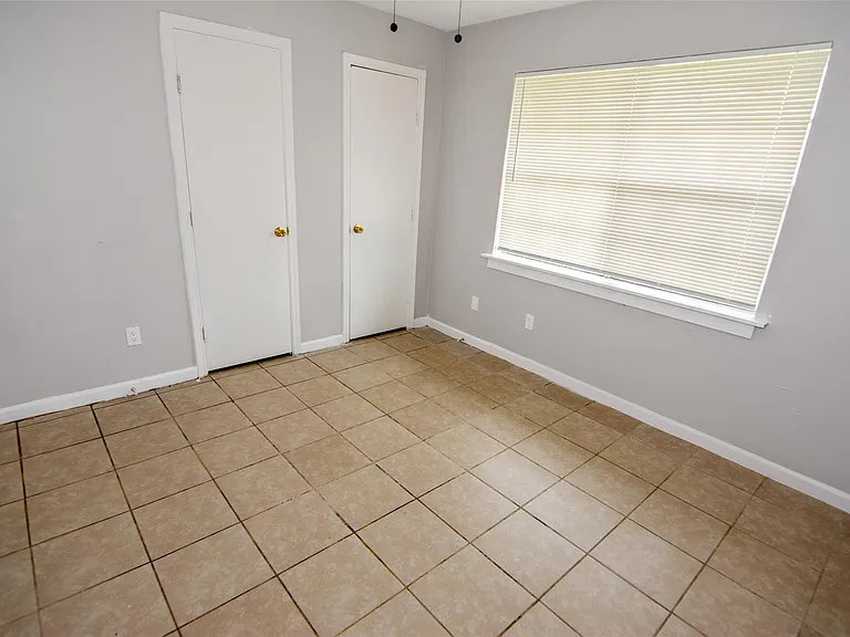 1661 Northwood St #1661 — Photo 6