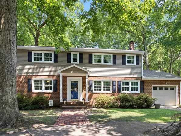 207 School Ln, Yorktown, VA 23692