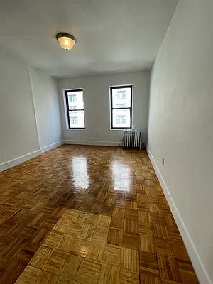 Rented by Peter R. Hungerford, LREB | media 25