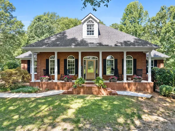 241 Brooks Rd, Brooks, GA 30205