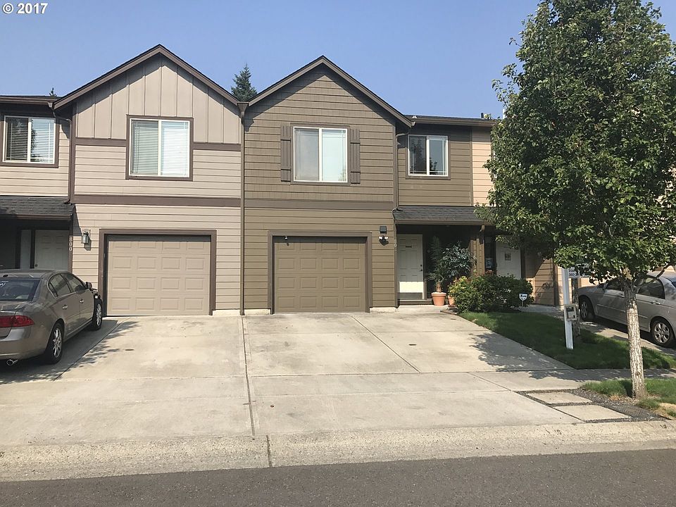 1st image of 802 NE 109th Ct