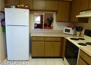 4th image of 1350 Myerlee Gardens Ave
