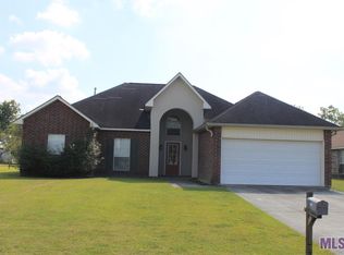 5280 Hemingway Dr, Darrow, LA 70725