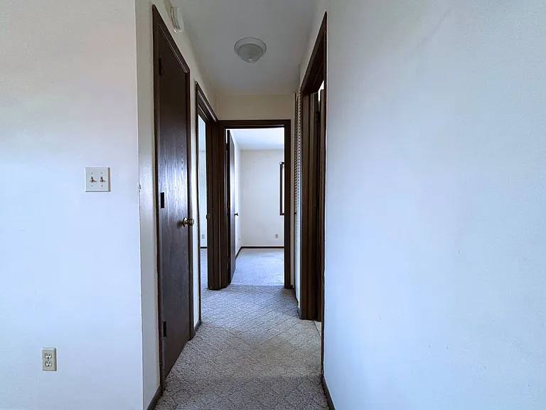 601 Oak Glen Dr #7 — Photo 5