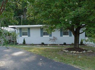 165 Northwestern Ave, Oak Ridge, TN 37830