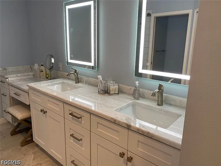 8361 Grand Palm Dr #2 — Photo 7