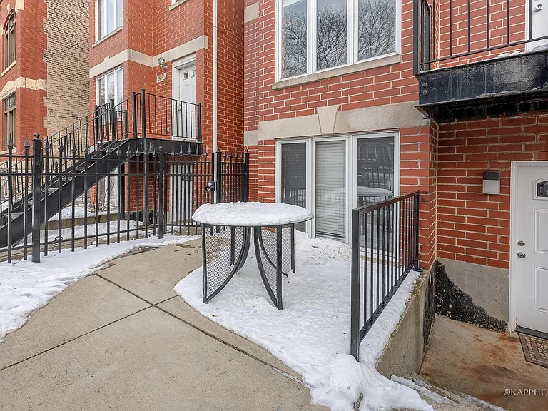 741 S Claremont Ave #G — Photo 24