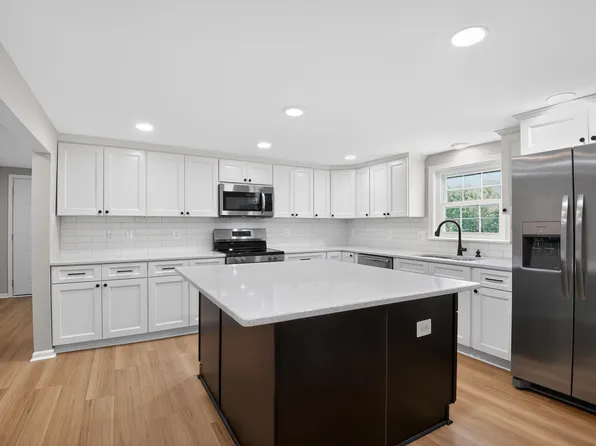 5454 Paynes Mill Rd, Bumpass, VA 23024