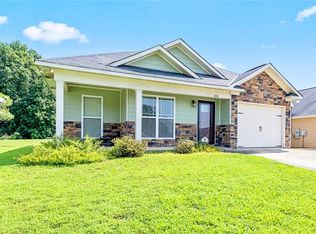 106 Southridge Ct, Opelika, AL 36804