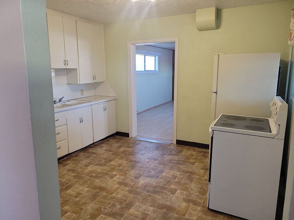 1st image of 905 N Lincoln Ave