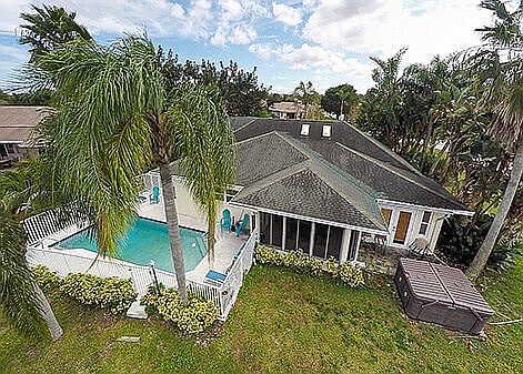 Backyard & Pool