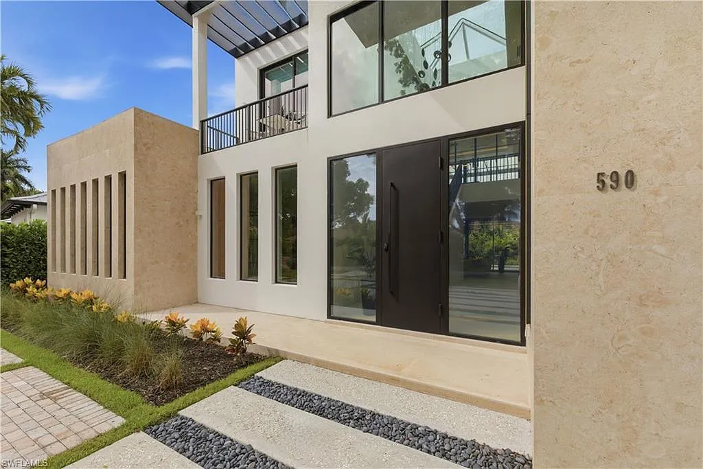 4 bed, 4.5 bath, 4729 sqft, $65,000 — Photo 4