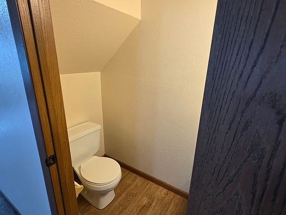 4th image of 118 Waters Edge Dr
