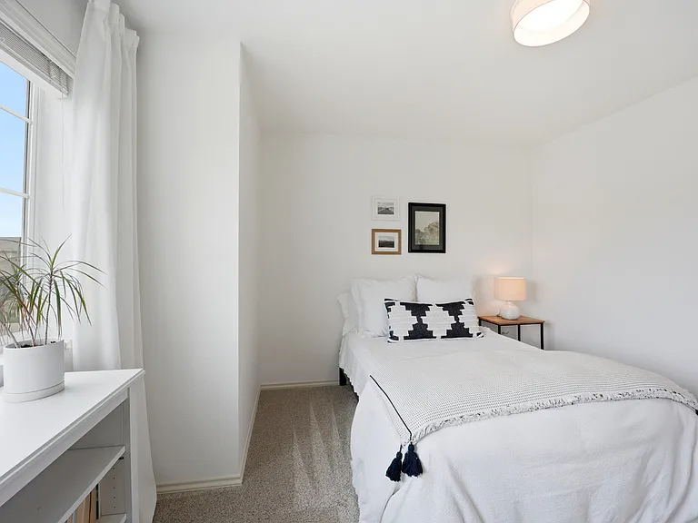 409 Noquet Ct — Photo 28