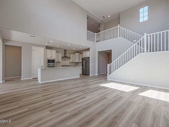 5th image of 32831 N 19th Ln