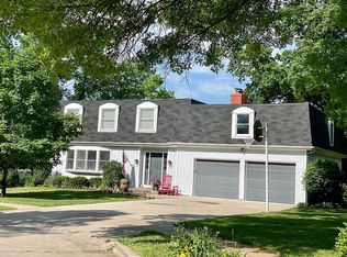 5 Princeton Ct, Iowa City, IA