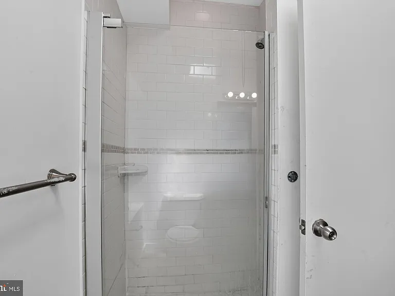 4307 Locust St #3 — Photo 18