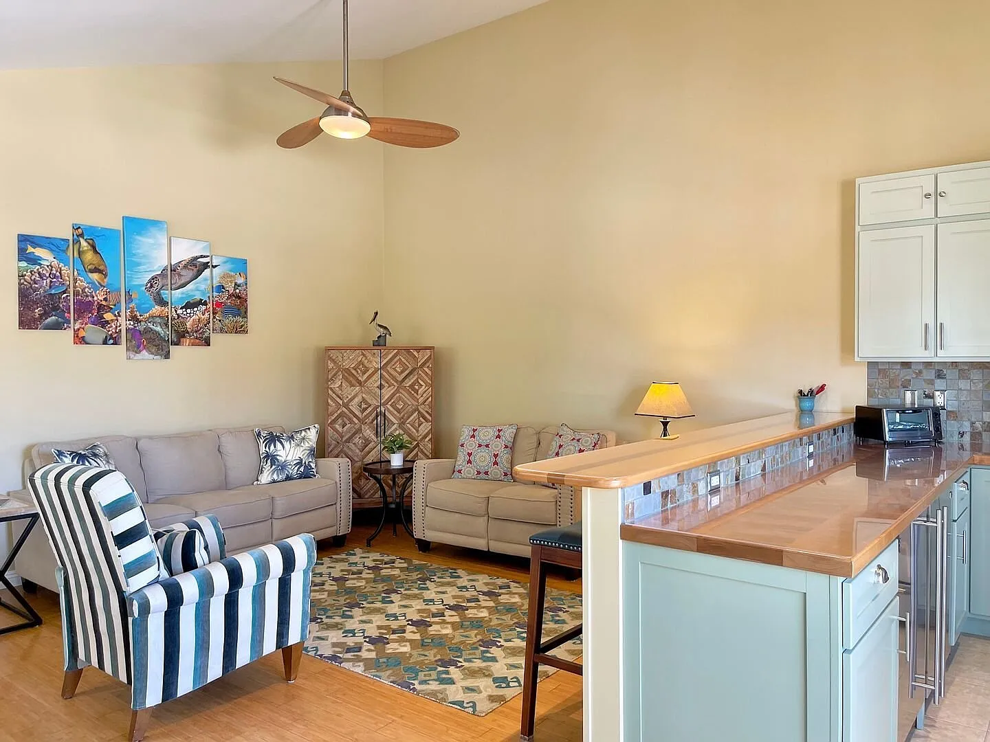 3 Bedroom + 2 Bathroom Home | Hollywood Beach | Oxnard | Fully Furnished — Photo 4