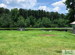 121 Tarver Pond Dr, Springfield, GA 31329