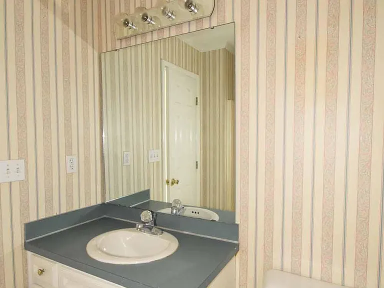 3818 Sterling Pointe Dr #J1 — Photo 10