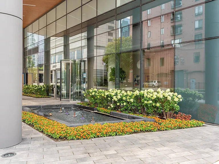 Cassidy on Canal — Photo 86
