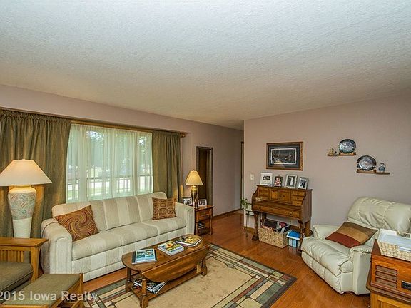 5th image of 1307 E Girard Ave