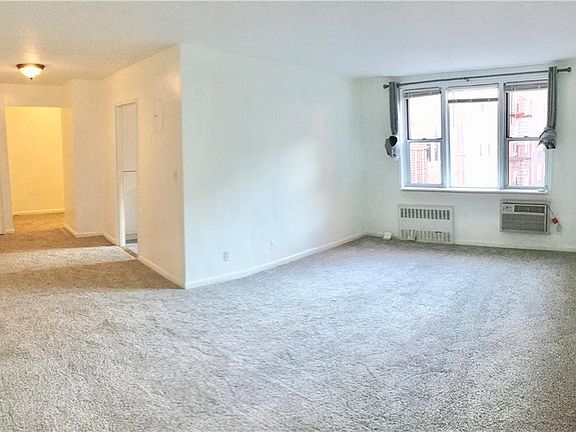 2nd image of 4 Sadore Ln APT 3R