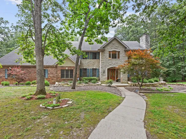 11458 Burr St, Crown Point, IN 46307
