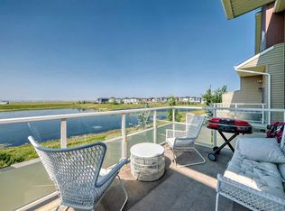 520 E Redstone Vw NE, Calgary, AB T3N0M9