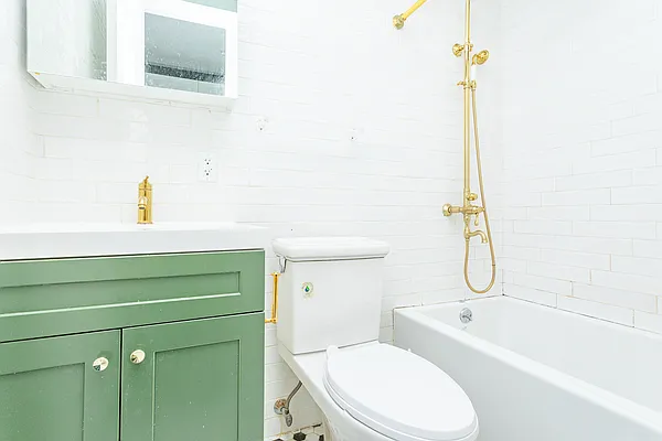 Rented by MySpaceNYC | media 9