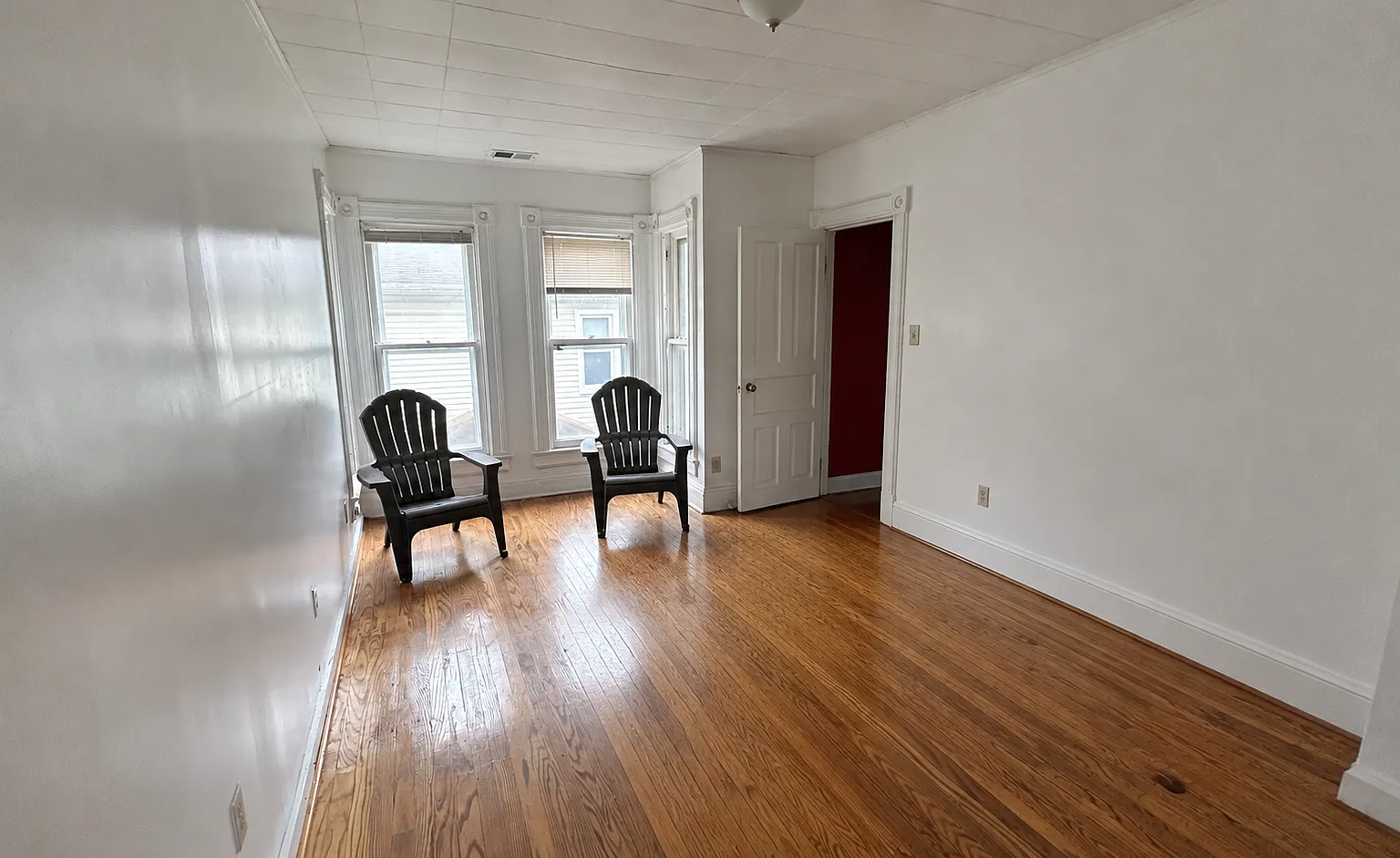3 bed, 1000 sqft, $1,450 — Photo 3