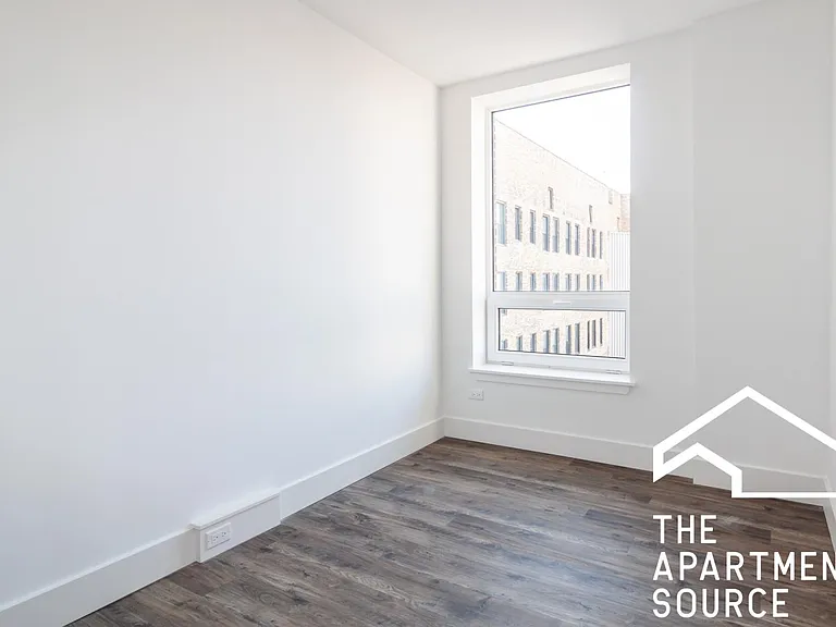 941 W Carmen Ave #106 — Photo 7