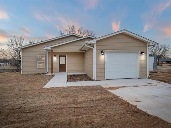 1621 Mitacek Ave, Prague, OK 74864