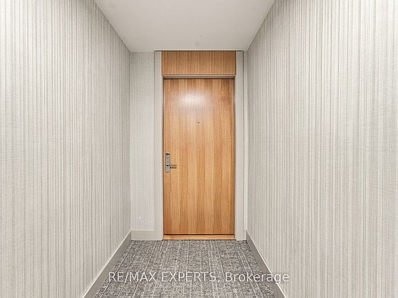4th image of 8960 Jane St #224