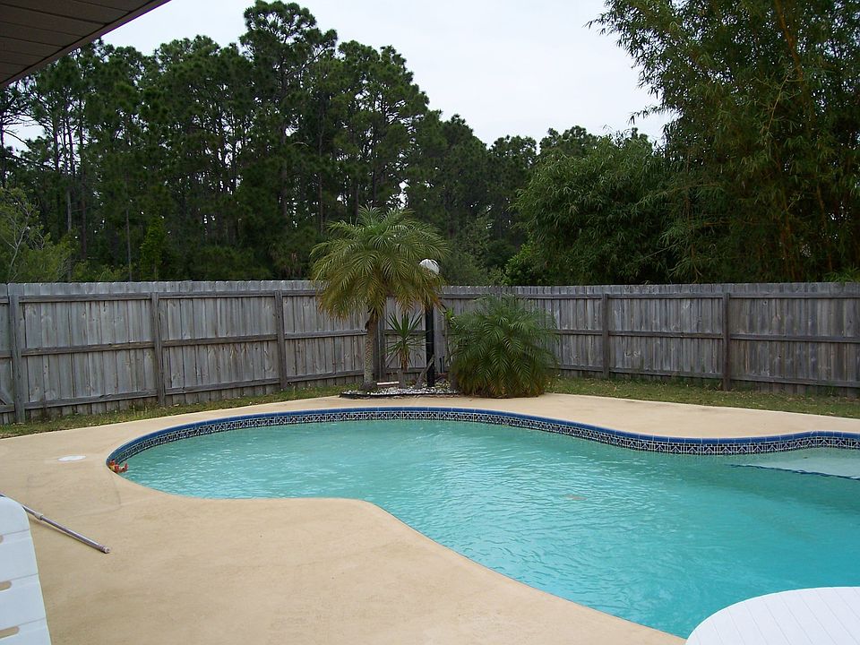 1st image of 138 Vin Rose Cir SE