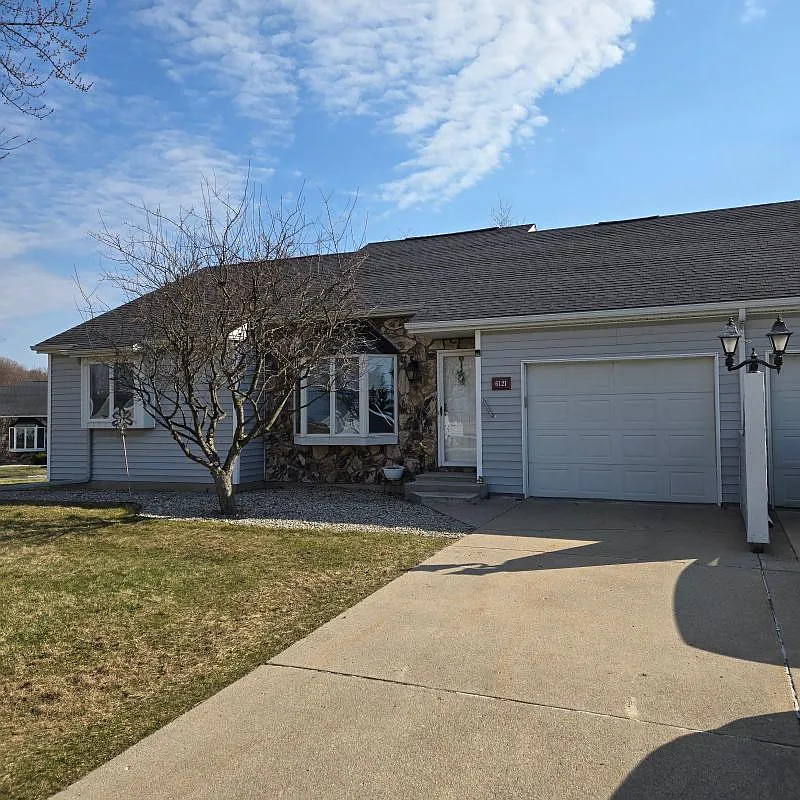 6121 Sunset Rdg photo 1
