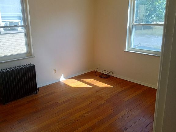 5th image of 29 Gahl Ter APT C