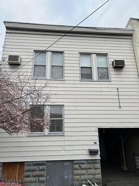 1st image of 36 Edison St