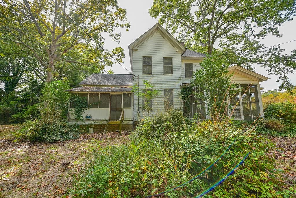 1301 McCormick Hwy, Greenwood, SC 29646 Zillow