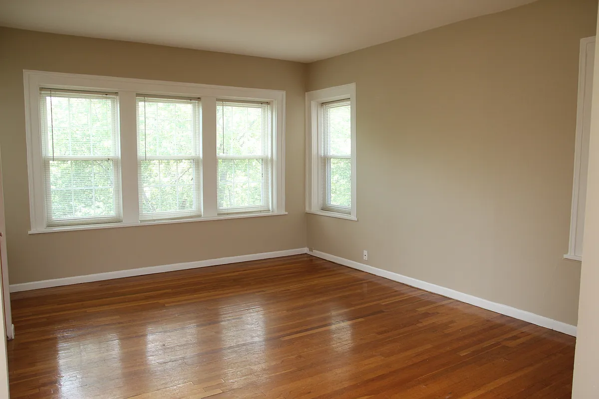 Building Photo - 6829 Kingsbury Blvd #1W