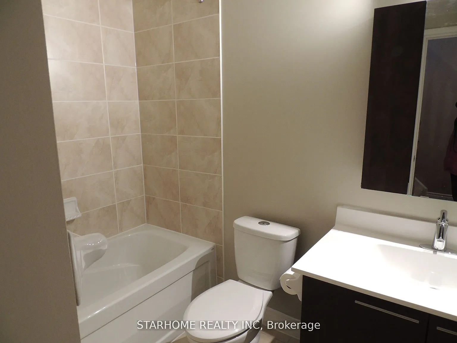3 bed, $3,300 — Photo 3