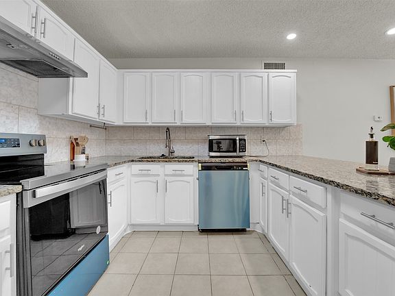 5th image of 5517 Wyrick Ln