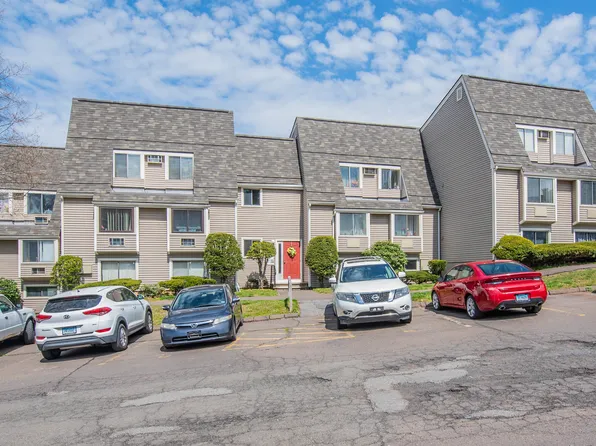 99 Kent Court, Meriden, CT 06450