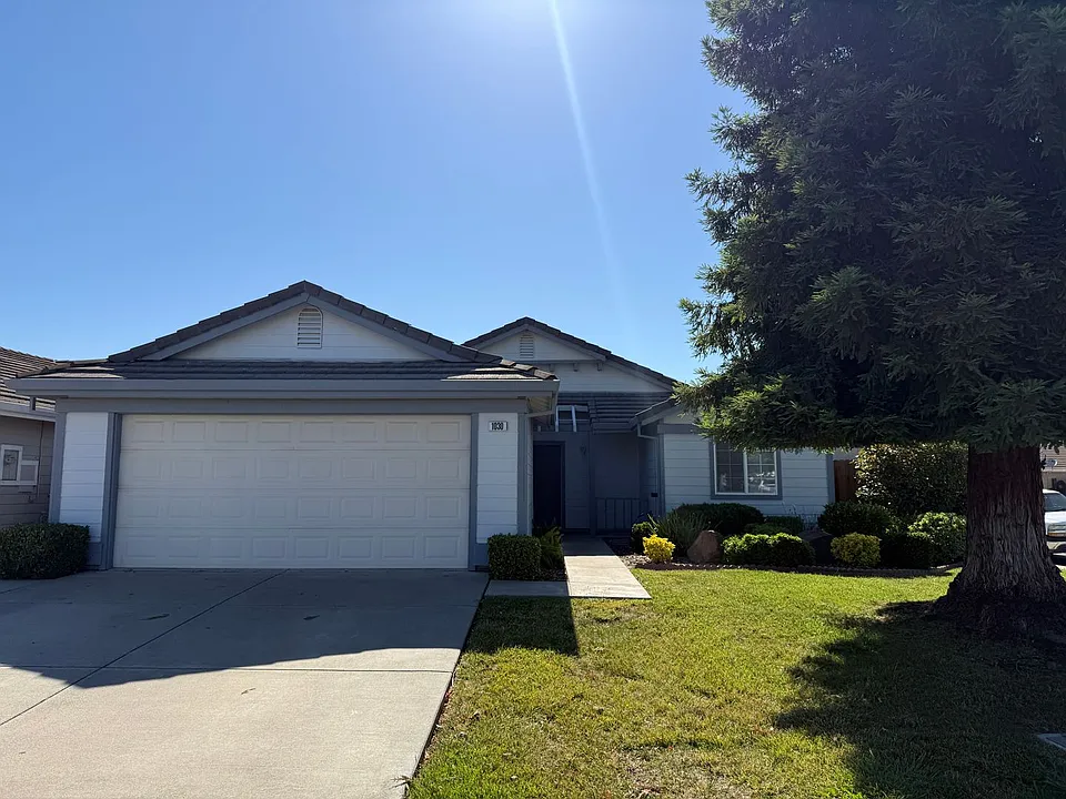 1030 Windmill Dr